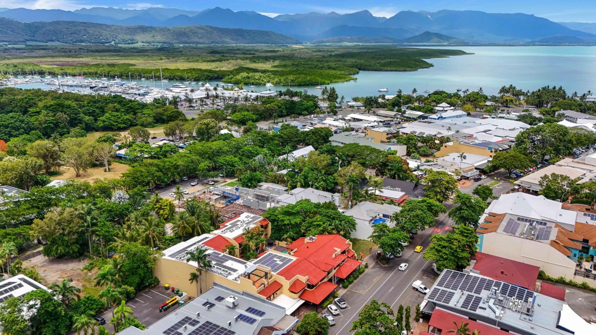 Villa San Michele Port Douglas Exteriör bild